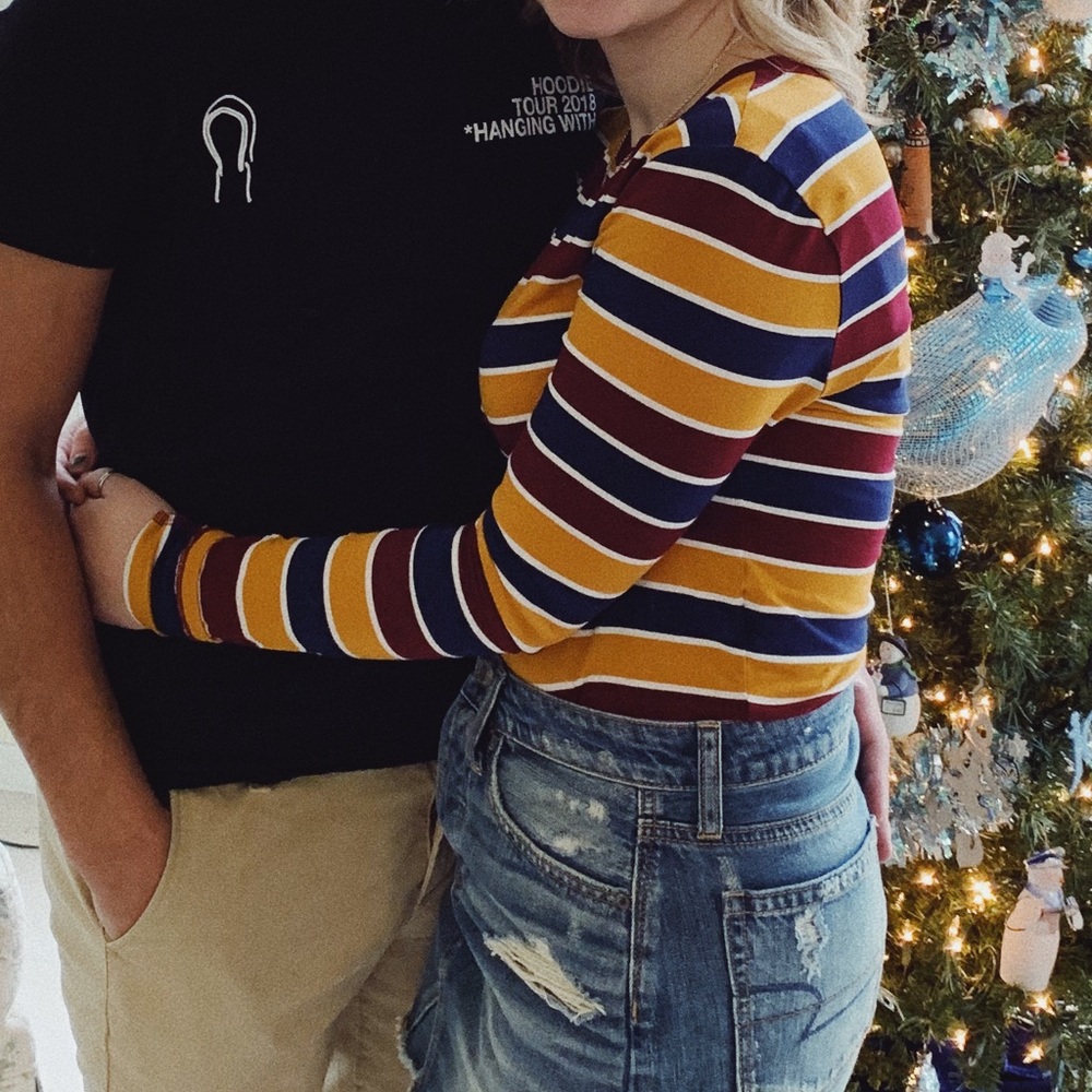 Striped slightly cropped top